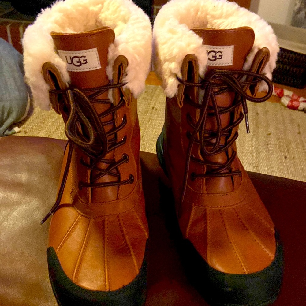 UGGS Men’s Butte Waterproof Winter Snow Boots